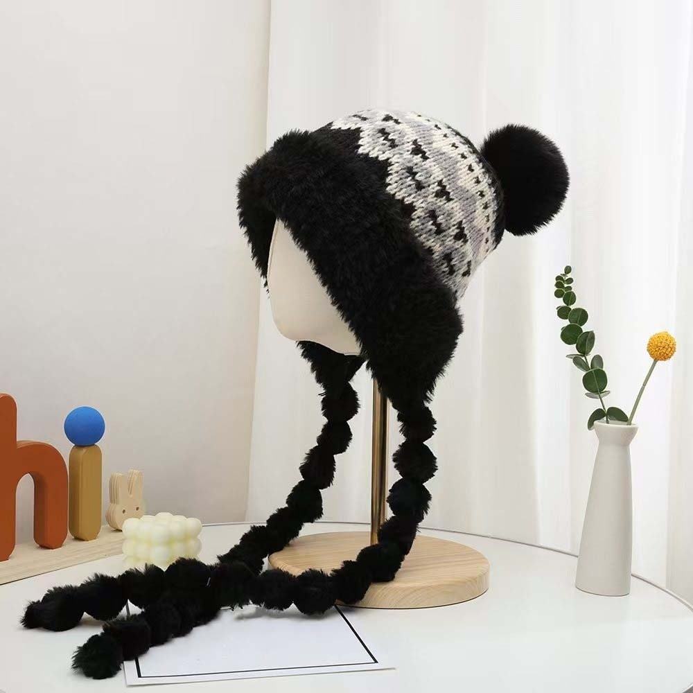 Winter Trapper Hat - Czapka zimowa damska z polarową podszewką,