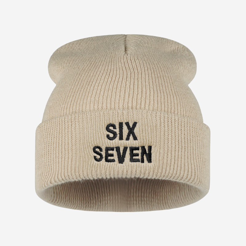 Czapka beanie z haftowanym nap – Beanie Cuffed Knit recenzja i cena