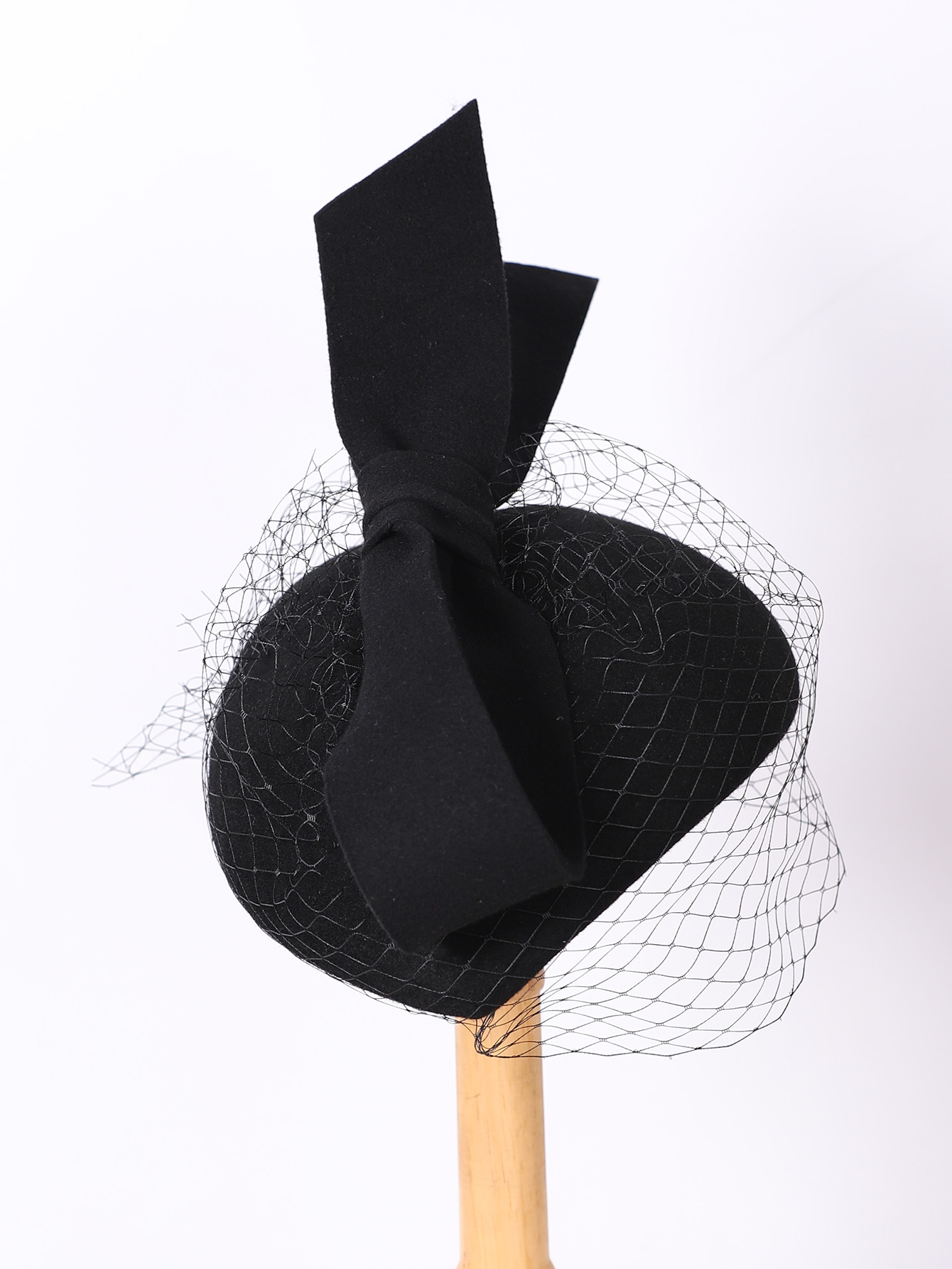Francuski biały beret fascynat – Fedora Hat Wool recenzja i cena